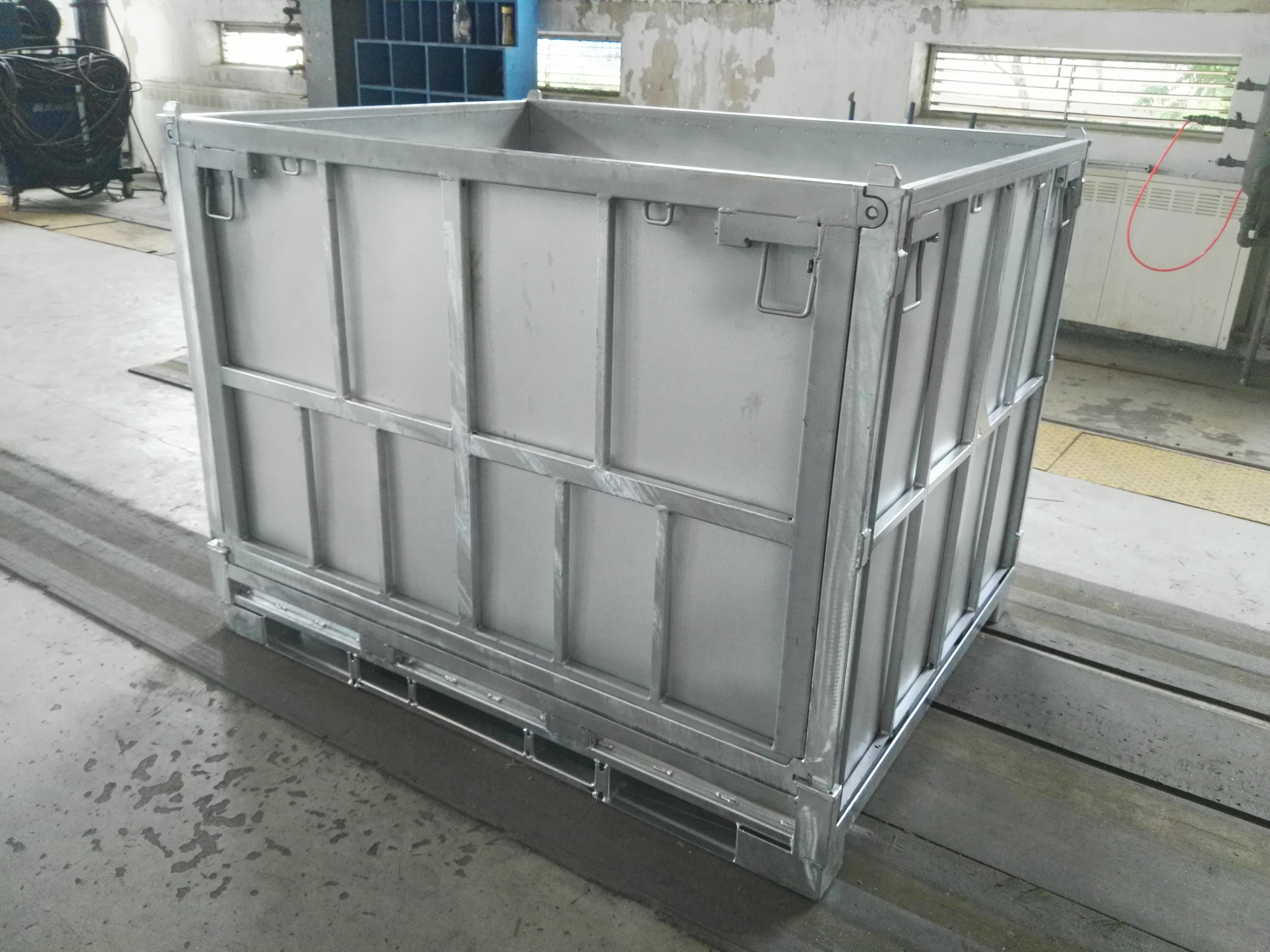 PLT-951H-橡胶箱